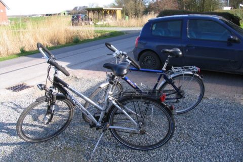 Ferienwohnung Nordsee-Weltblick Aussenfoto Blick auf Fahrräder die Sie nutzen dürfen
